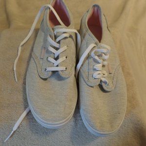 Vans Women’s Gray Low Top Shoes – Size 5
